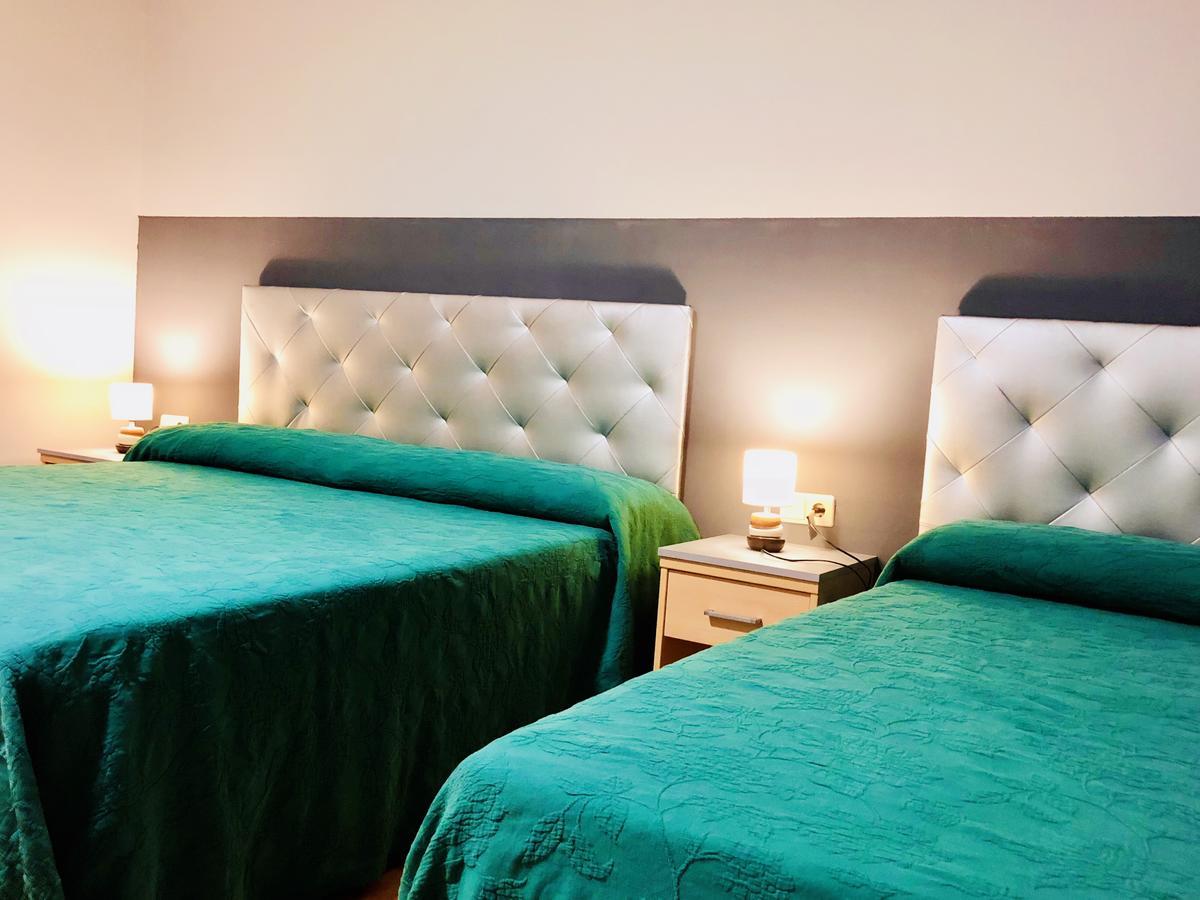 Hotel Vinas 17 เตรูเอล ภายนอก รูปภาพ